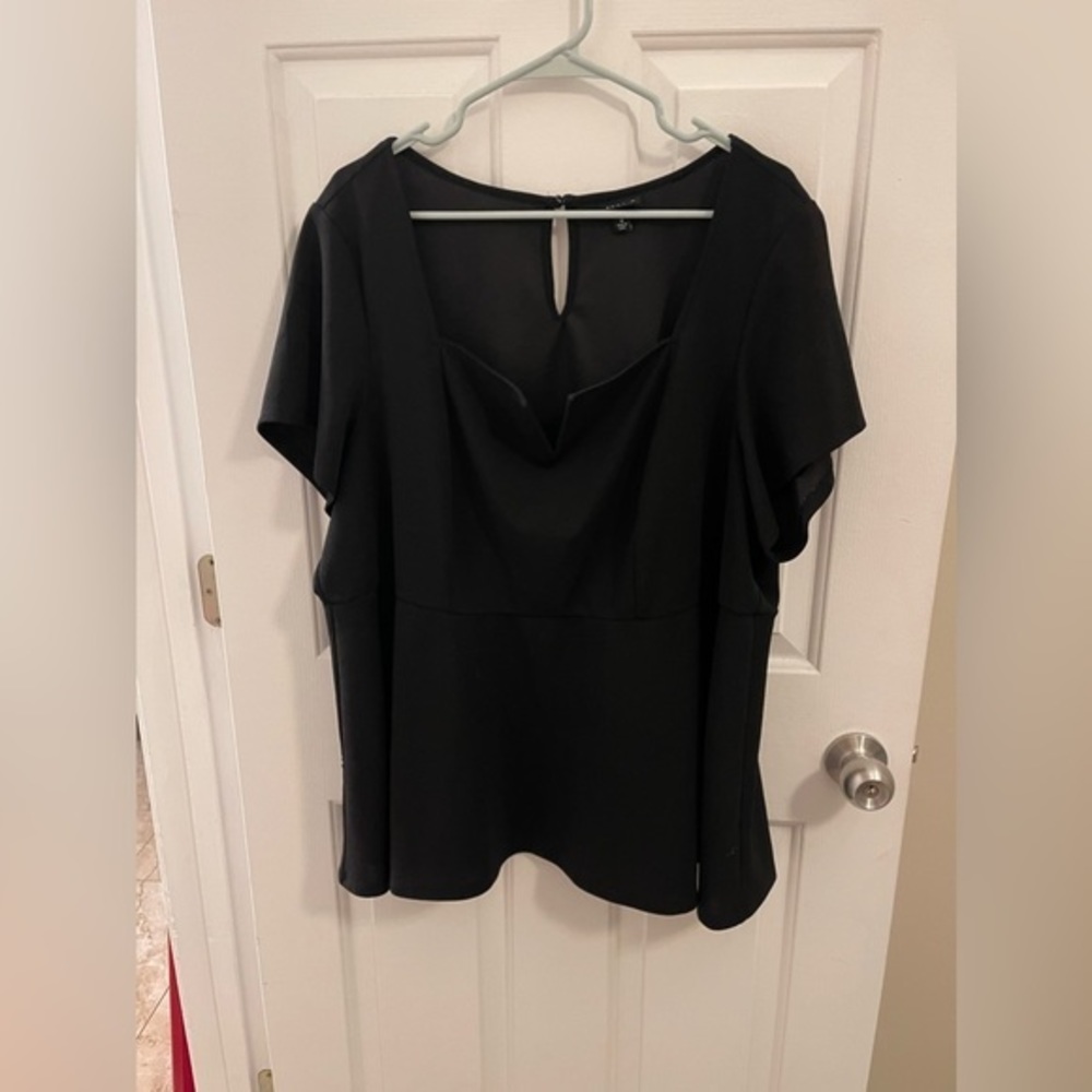 Torrid Women’s Size 4 Black Peplum Top
